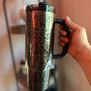 Ready to ship. Stanley 30 oz deadly demask